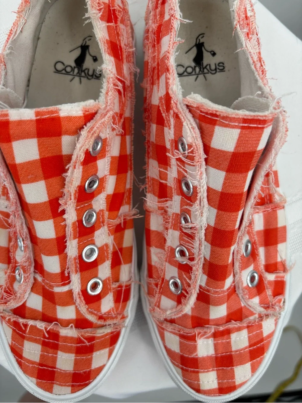 Corkys Babalu Orange & White Check Fray Sneakers Women’s Size 8